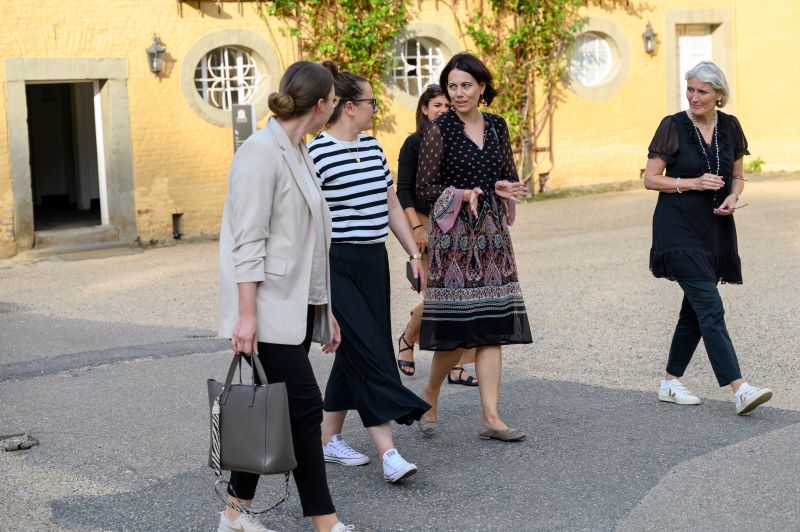 Besuch NRW-Ministerin Mona Neubaur auf Schloss Dyck, (c) Foto: Wolfgang Walter Photography
