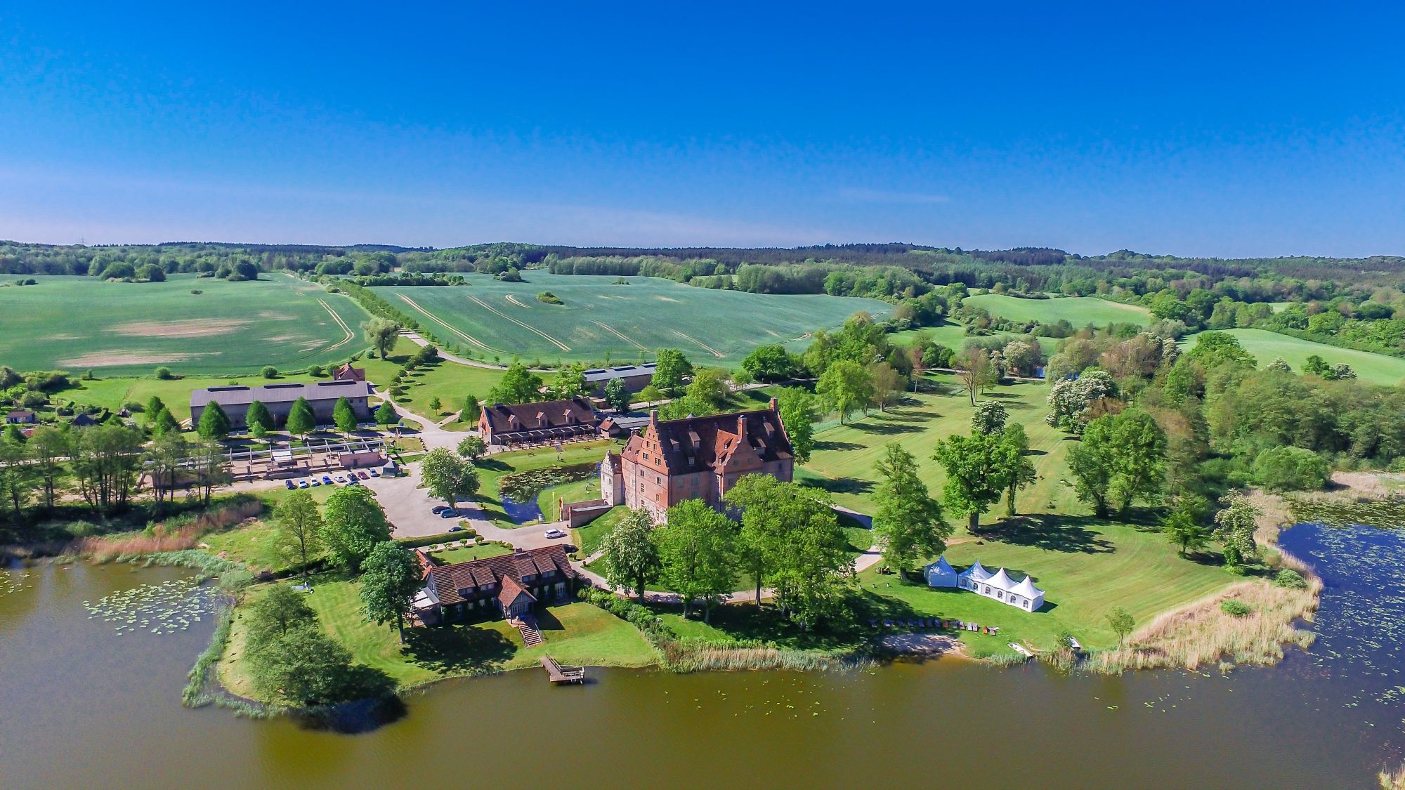 Schloss und Gut Ulrichshusen