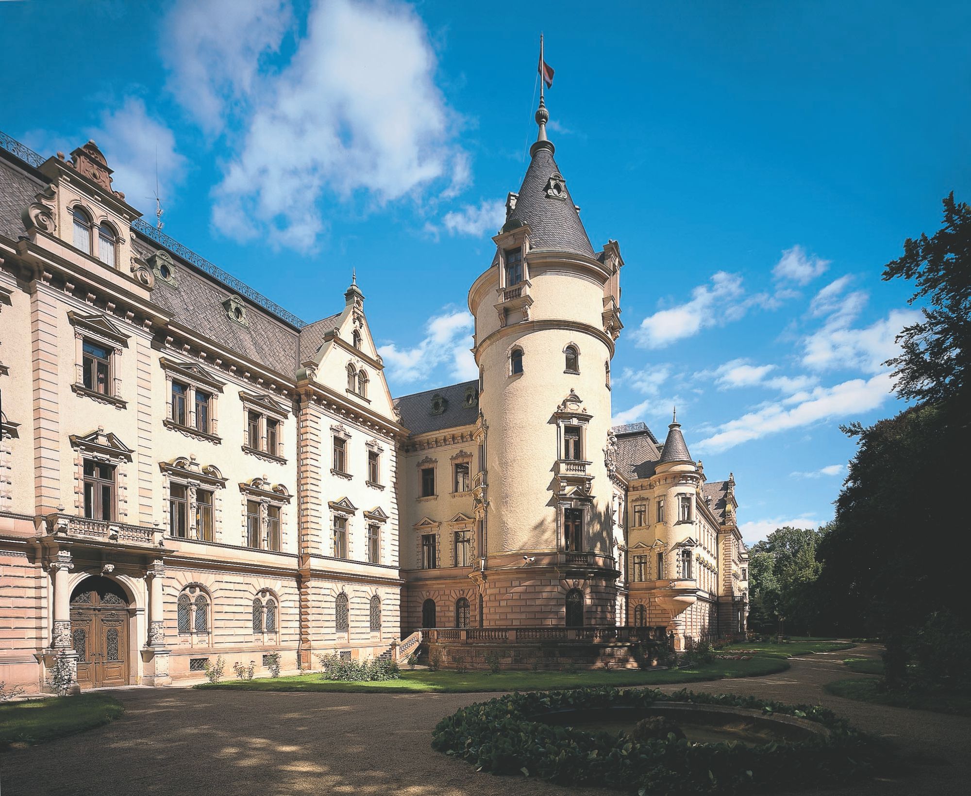 Südflügel von Schloss St. Emmeram, (c) Foto: Fürst Thurn und Taxis Zentralarchiv
